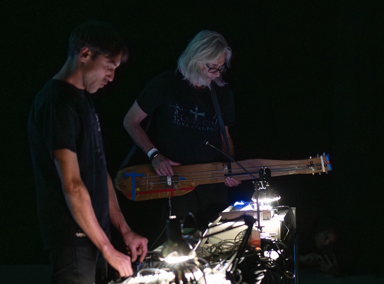 300,000 V.K. & STANGLICZKY–ČADEŽ–BATISTA: “Spekter_Flux”, performances accompanying exhibition "At the Edge of Reason" Cukrarna Gallery / MGML, 16 October 2025.