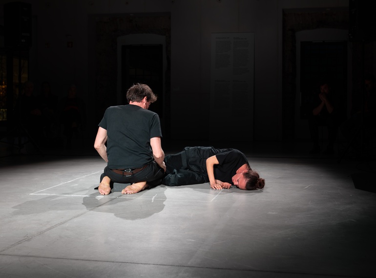 Primož Bezjak & Katarina Stegnar: »Breathing In/Breathing Out«, re-performances programme ART VITAL – 12 Years of Ulay / Marina Abramović, Cukrarna Gallery / MGML