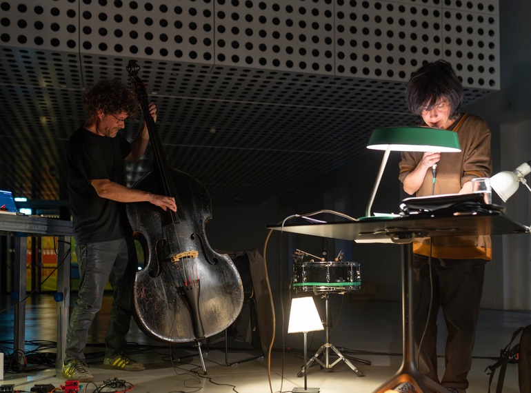 CPG Impro - Čučnik, Pepelnik, Grom: Uho je najljubši čut pozornosti, PERFORMATIVA V., Cukrarna/MGML, 2025.