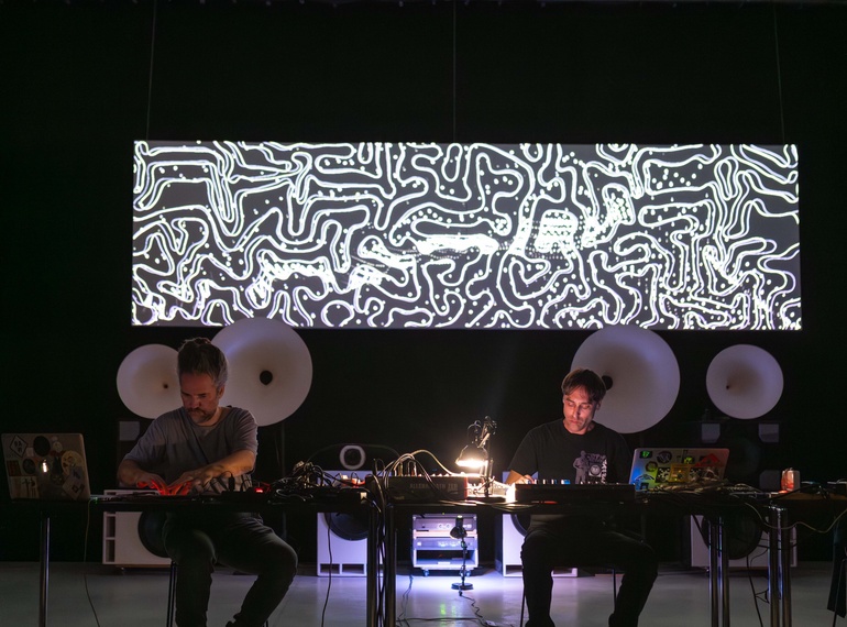 300,000 V.K. & STANGLICZKY–ČADEŽ–BATISTA: “Spekter_Flux”, performances accompanying exhibition "At the Edge of Reason" Cukrarna Gallery / MGML, 16 October 2025.