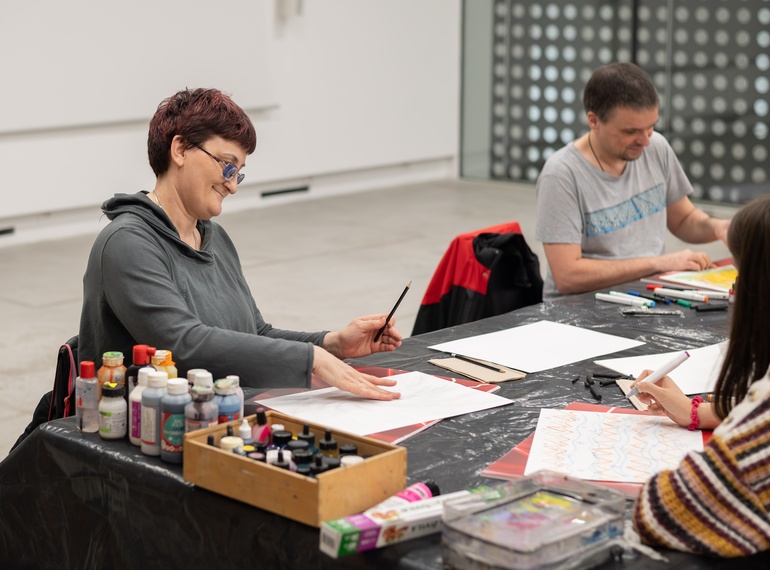 Delavnica čuječega risanja s Petrom Ciuhom, spremljevalni program razstave ART VITAL (MGML, SLO), 14. 2. 2026.