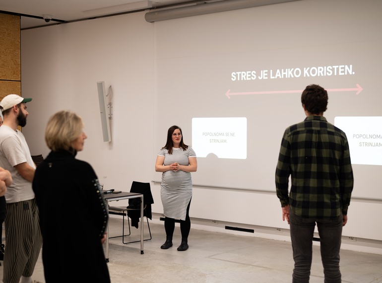 Miselna prožnost in ustvarjanje odnosov – Interaktivno predavanje, spremljevalni program razstave ART VITAL (MGML, SLO), 12. 2. 2026.