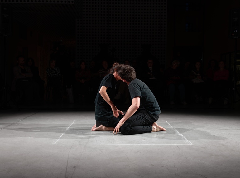 Primož Bezjak & Katarina Stegnar: »Breathing In/Breathing Out«, re-performances programme ART VITAL – 12 Years of Ulay / Marina Abramović, Cukrarna Gallery / MGML