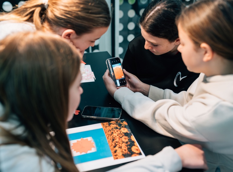 Delavnica "Plastenja v gibanju" v Cukrarni (MGML, SLO), 2025.