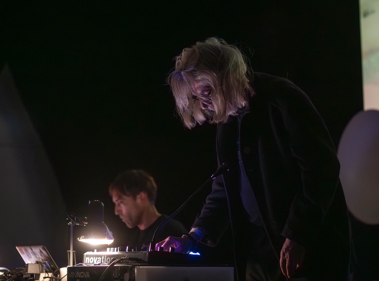 300,000 V.K. & STANGLICZKY–ČADEŽ–BATISTA: “Spekter_Flux”, performances accompanying exhibition "At the Edge of Reason" Cukrarna Gallery / MGML, 16 October 2025.