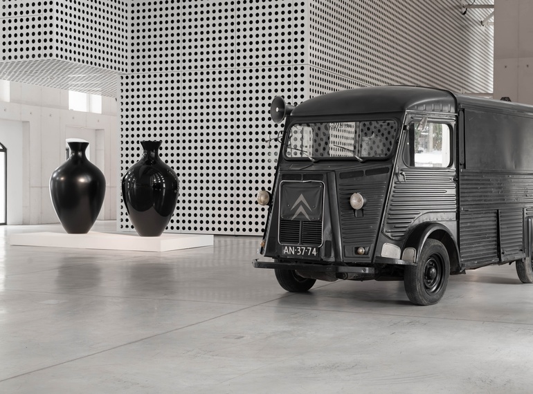 "ART VITAL – 12 let tandema Ulay / Marina Abramović", razstava v Cukrarni (MGML, SLO), 2025.