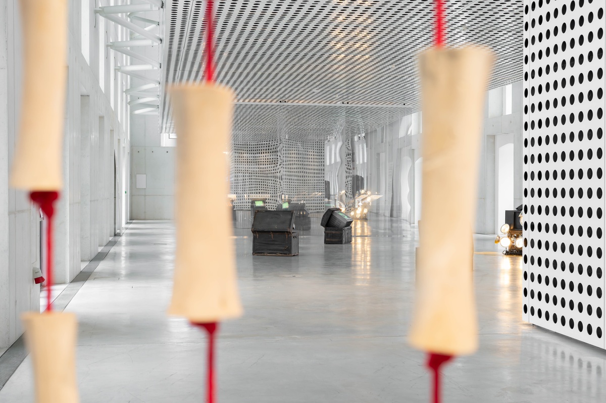 Podaljšujemo razstavo ART VITAL — 12 let tandema Ulay / Marina Abramović