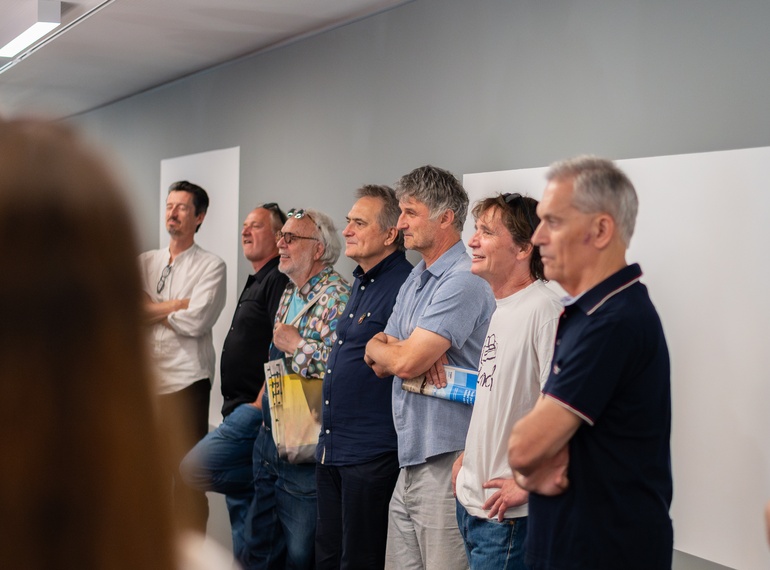 "Greetings from Sarajevo", pogovor z Bojanom Hadžihalilovićem in odprtje mikro razstav v Sivi coni (MGML, SLO), 5. 6. 2025.