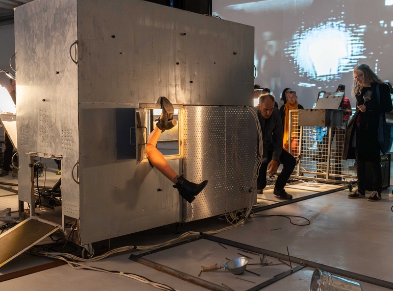 Damir Bartol Indoš & Tanja Vrvilo - The House of Extreme Music Theatre: Schachto-Culture: Clockspiderrainbewegen, PERFORMATIVA V., Cukrarna Gallery/MGML, 2025.