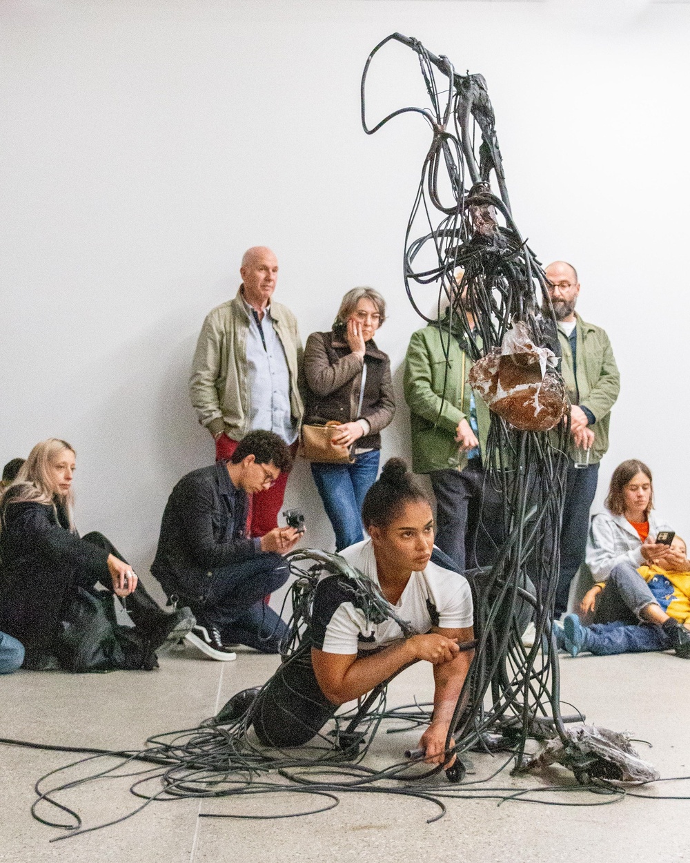 "Poursuivant Pursuers", skupinska razstava v CALM – Centre d'Art La Meute, Lausanne, Švica, 2024.