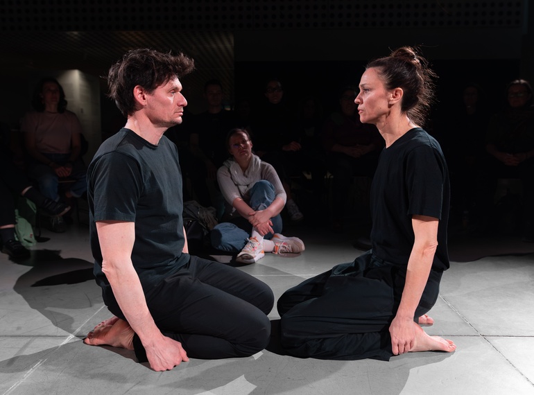 Primož Bezjak & Katarina Stegnar: "AAA-AAA (1978/2026)", program reperformansov ART VITAL – 12 let tandema Ulay / Marina Abramović, Cukrarna / MGML, 8. 3.2026